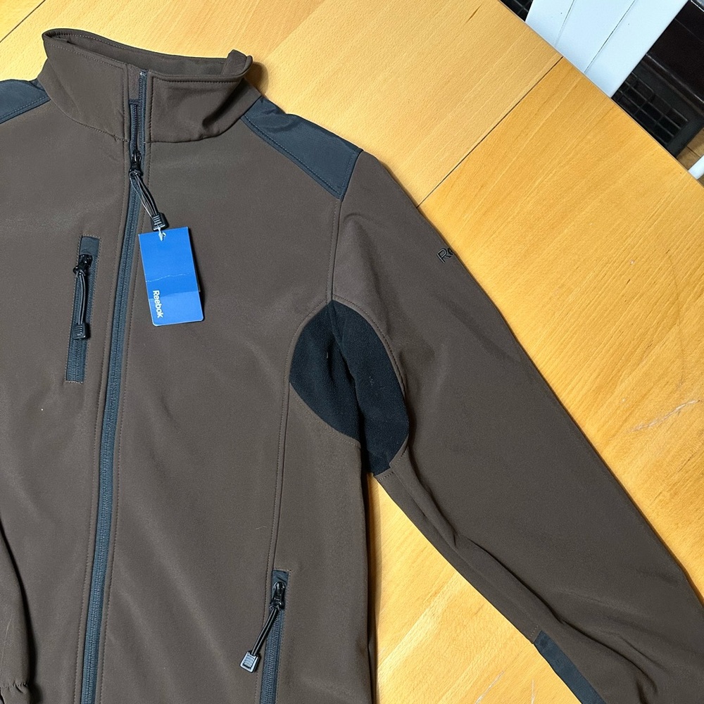 NWT Reebok Hardshell Jacket - Picture 3 of 8